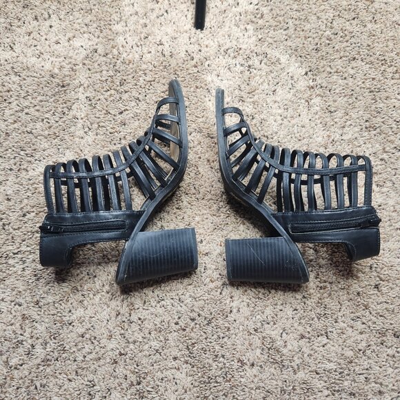 Soda Black Strappy Cadged Chunky Block Ankle Heels - Picture 3 of 10